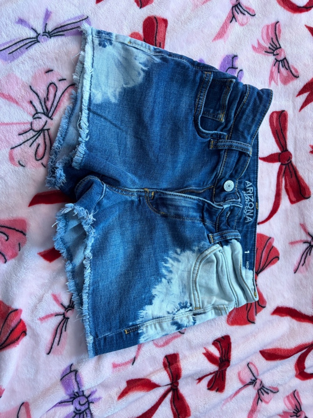 Arizona Jean Company Blue Bleached Tie-Dye Denim Cutoff Shorts